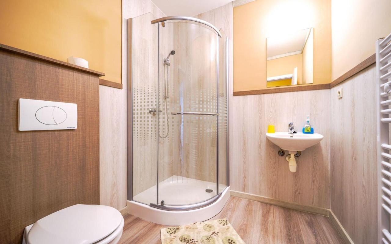 Apartmány Karmon Park Velky Meder Exterior foto