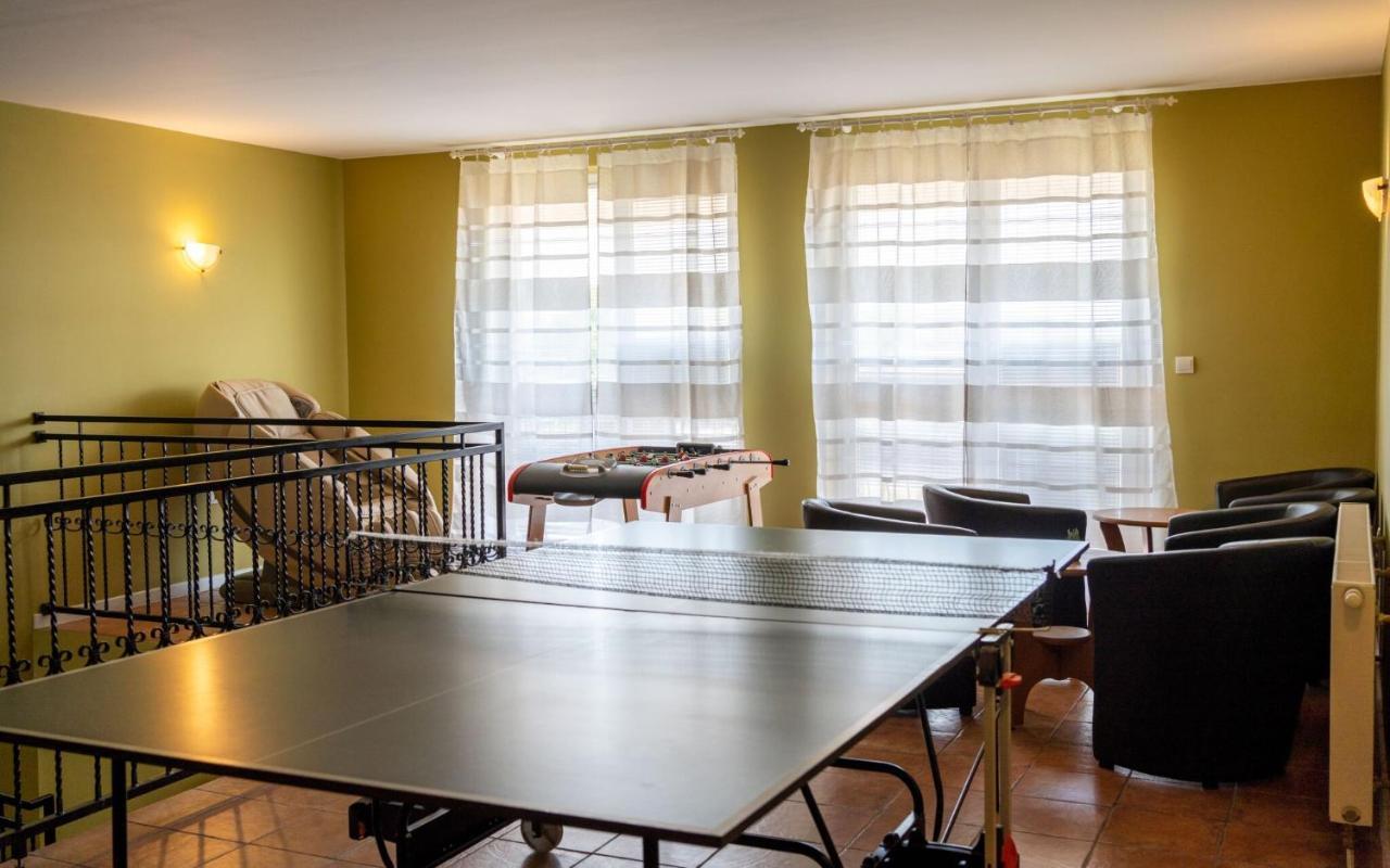 Apartmány Karmon Park Velky Meder Exterior foto